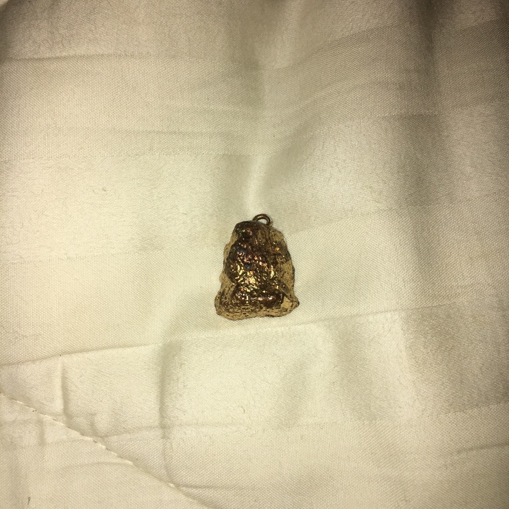 Necklace pendant LIKE NEW W/O TAGS
